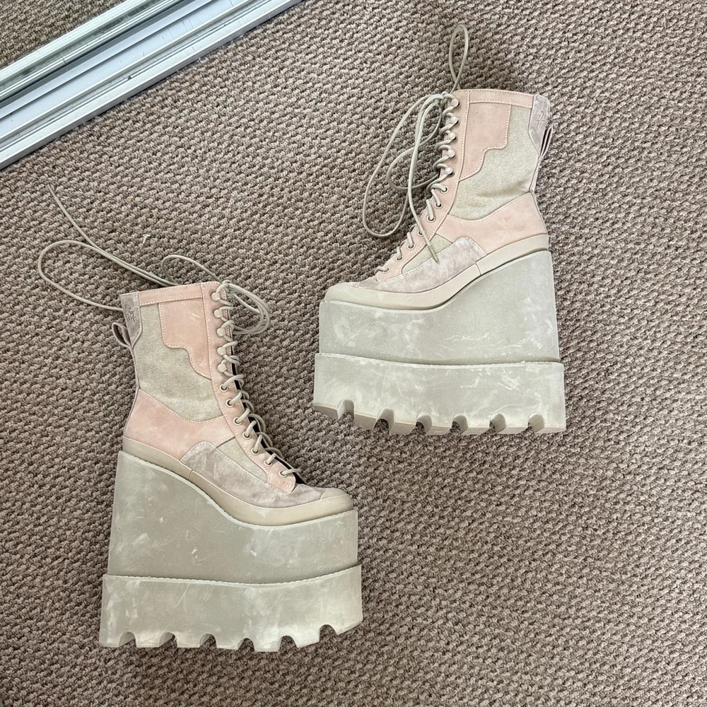 Darker Wavs Double Stack Platform Field Girl Traitor Boots Size 7 - Picture 7 of 10